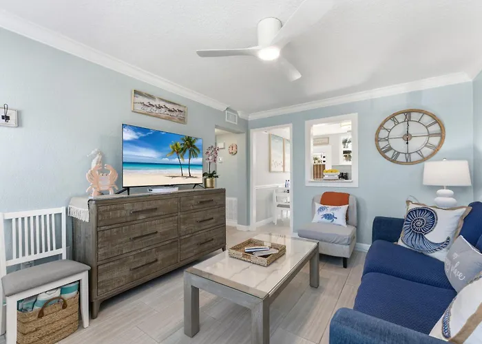 Resort Clearwater #201